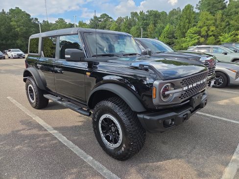 Used 2022 Ford Bronco Badlands AWD/4WD image 1