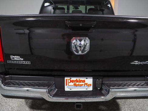 Used 2022 RAM 1500 Big Horn AWD/4WD image 8