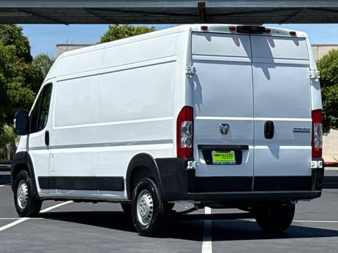 Used 2026 RAM ProMaster 2500 w/ Convenience Group FWD image 3