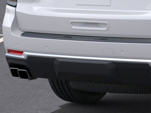 New 2025 Chevrolet Suburban High Country image 14