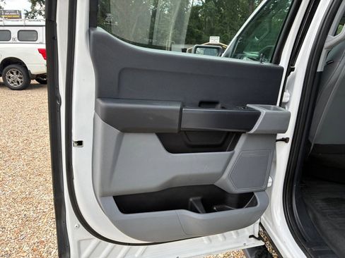 Used 2022 Ford F150 XL w/ Trailer Tow Package image 16