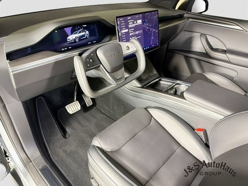 Used 2026 Tesla Model X Plaid AWD/4WD image 9