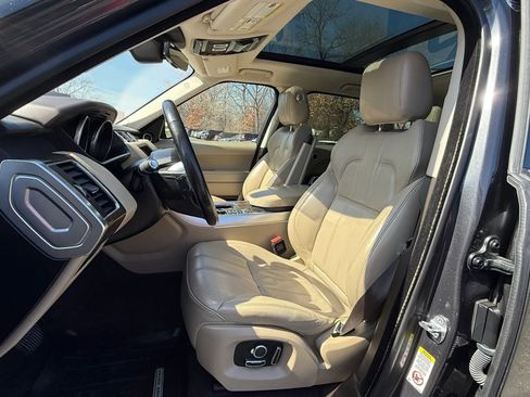 Used 2017 Land Rover Range Rover Sport HSE image 2