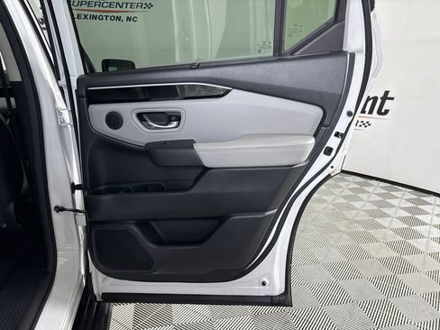 Used 2025 Honda Pilot Touring image 28