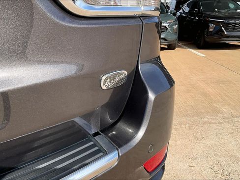 Used 2020 Jeep Grand Cherokee Overland AWD/4WD image 10