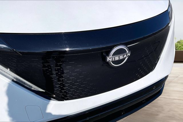 Certified 2023 Nissan Ariya FWD image 32