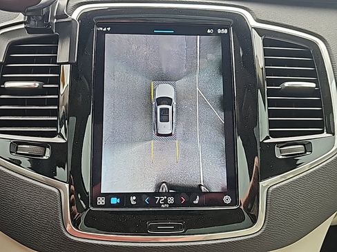 Used 2023 Volvo XC90 B6 Plus w/ Protection Package Premier image 9