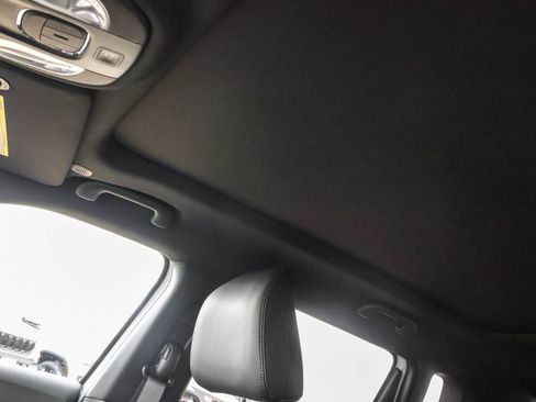 New 2026 Jeep Compass Limited w/ Sun, Sound & Navigation Group image 7