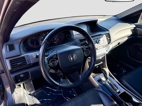 Used 2017 Honda Accord Sport image 25