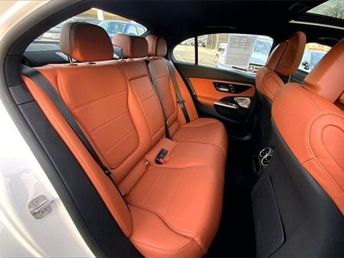 Used 2025 Mercedes-Benz C 300 4MATIC Sedan image 16