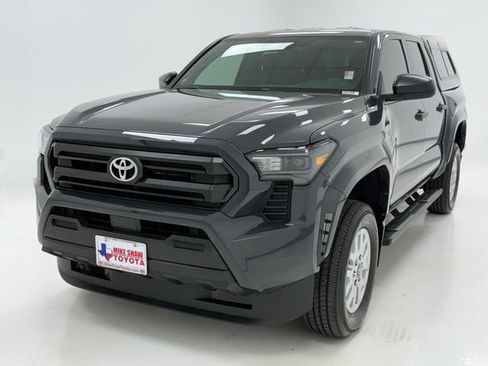 Used 2024 Toyota Tacoma SR image 4