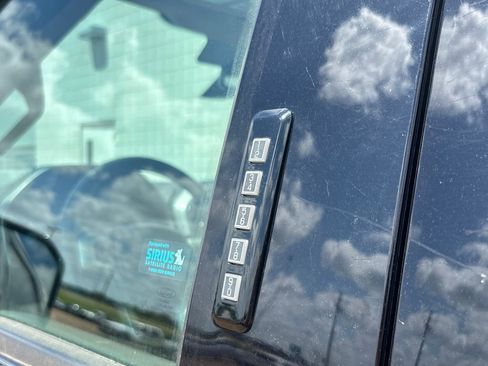 Used 2017 Ford F150 Lariat w/ Equipment Group 502A Luxury AWD/4WD image 35