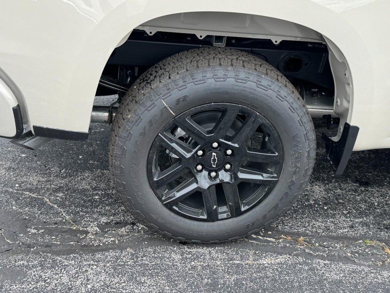New 2026 Chevrolet Silverado 1500 RST w/ RST Select Package AWD/4WD image 4