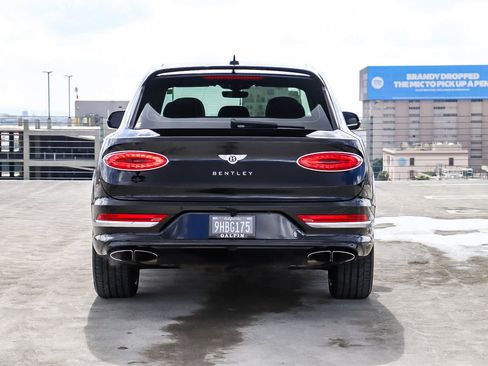 Used 2021 Bentley Bentayga image 5