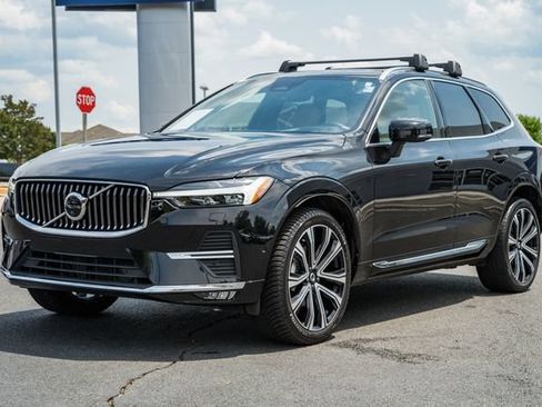 Used 2023 Volvo XC60 B5 Ultimate w/ Climate Package AWD/4WD image 3