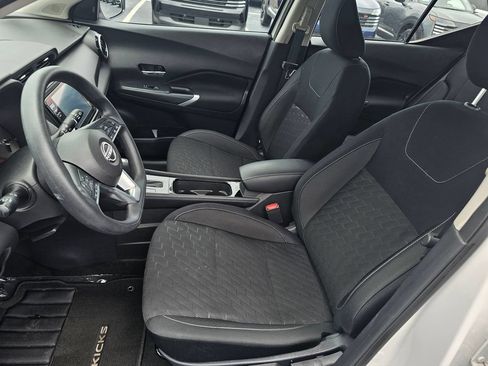 Used 2024 Nissan Kicks SV FWD image 14
