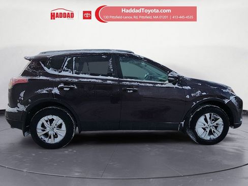 Used 2018 Toyota RAV4 XLE image 6