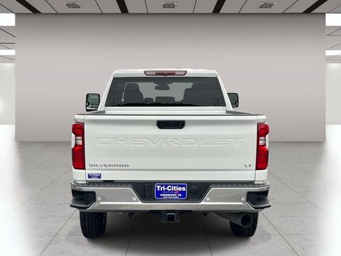 Used 2025 Chevrolet Silverado 2500 LT w/ Safety Package AWD/4WD image 4