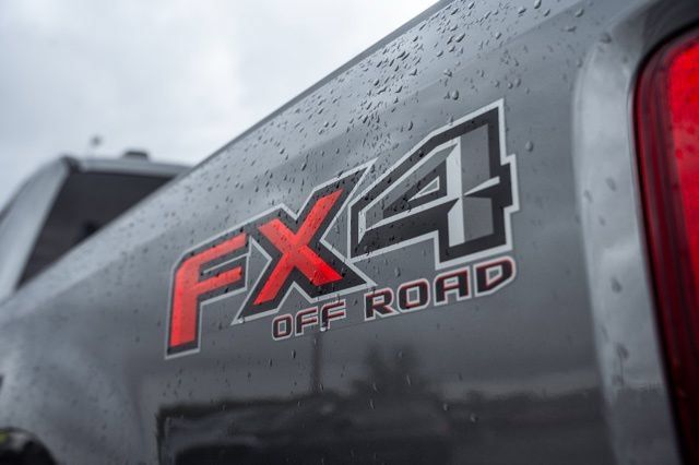 Used 2022 Ford F250 XLT w/ XLT Premium Package AWD/4WD image 11