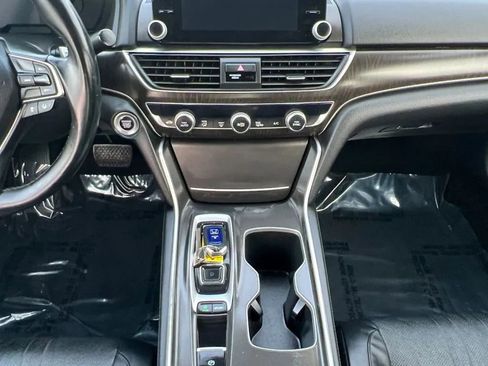 Used 2018 Honda Accord EX-L image 11