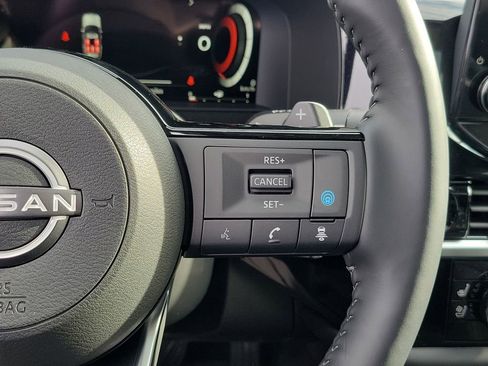 New 2025 Nissan Pathfinder Platinum image 7