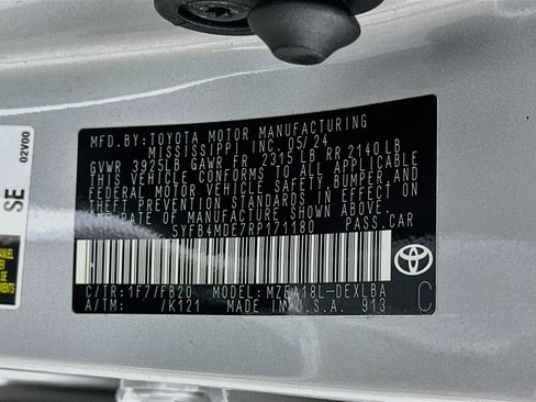 Used 2024 Toyota Corolla LE FWD image 12