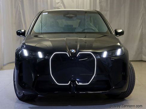 Used 2026 BMW iX xDrive45 w/ M Sport Package image 5