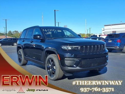 New 2025 Jeep Grand Cherokee Altitude w/ Trailer Tow Package image 1