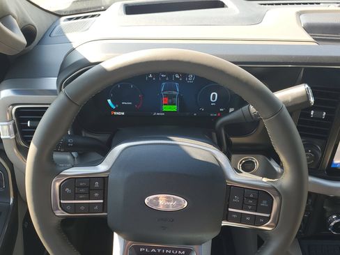 New 2026 Ford F450 Platinum w/ Platinum Plus Package image 19