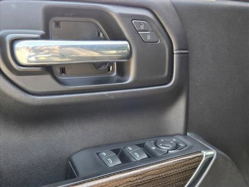 Used 2021 Chevrolet Silverado 1500 LT Trail Boss w/ Bed Protection Package image 9