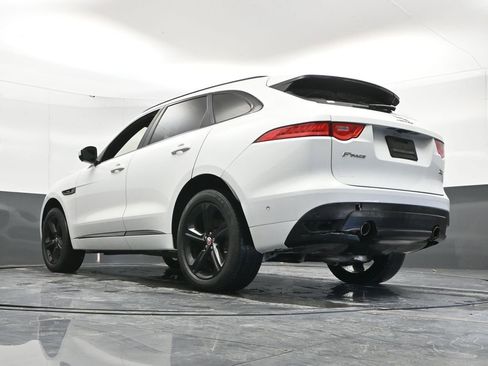 Used 2017 Jaguar F-PACE R-Sport image 51