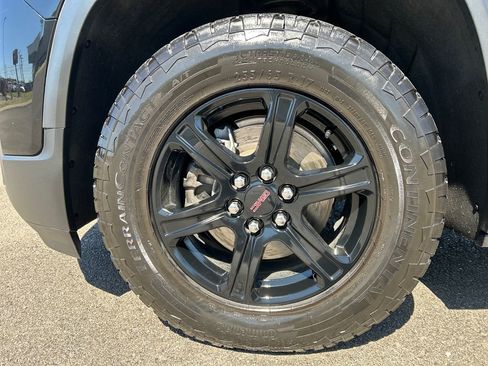 Certified 2023 GMC Acadia AT4 w/ Technology Package image 25