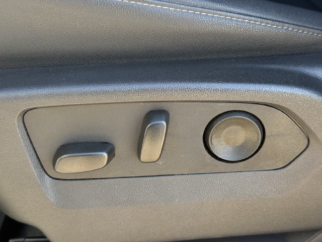 Certified 2025 Chevrolet Silverado 1500 LTZ AWD/4WD image 28