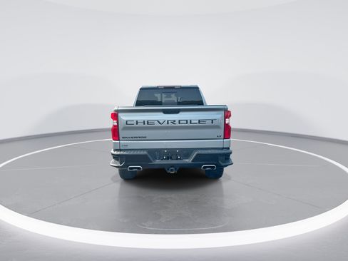 Used 2024 Chevrolet Silverado 1500 LT Trail Boss w/ Convenience Package II AWD/4WD image 8