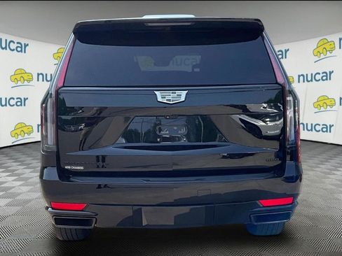 Used 2024 Cadillac Escalade Sport Platinum w/ LPO, ONYX Package AWD/4WD image 3
