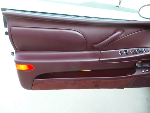 Used 1995 Buick Riviera Coupe image 54