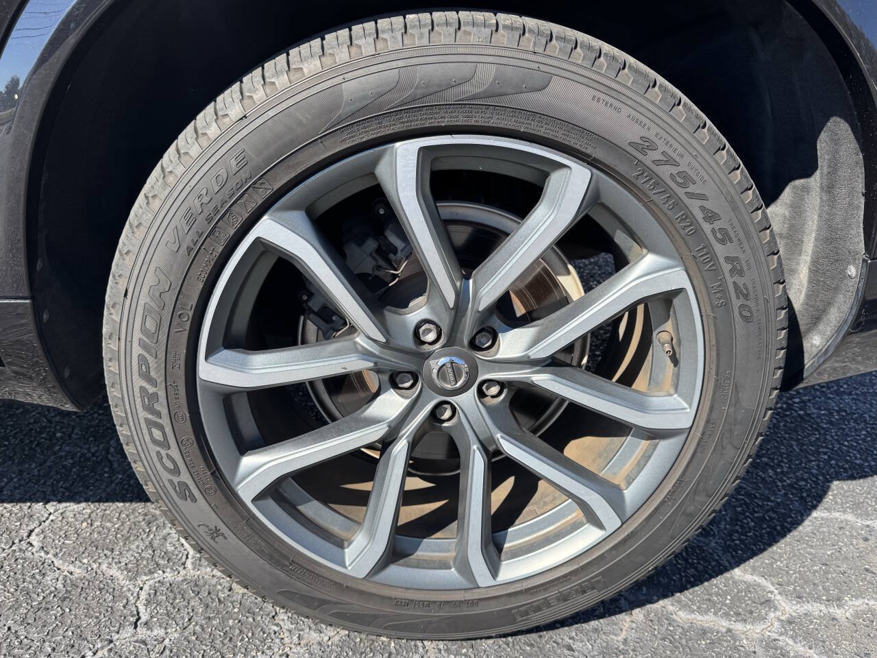 Used 2017 Volvo XC90 T6 Momentum AWD/4WD image 24