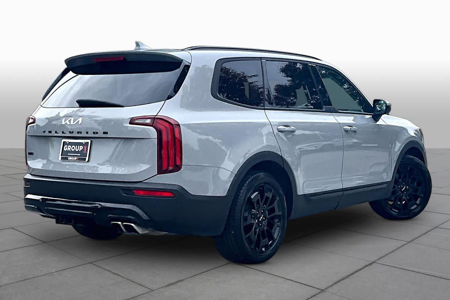 Used 2022 Kia Telluride SX w/ SX Prestige Package AWD/4WD image 13