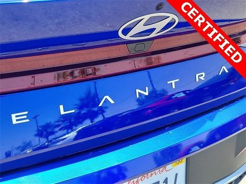 Used 2024 Hyundai Elantra SEL image 18