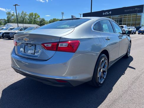 Used 2023 Chevrolet Malibu LT FWD image 6