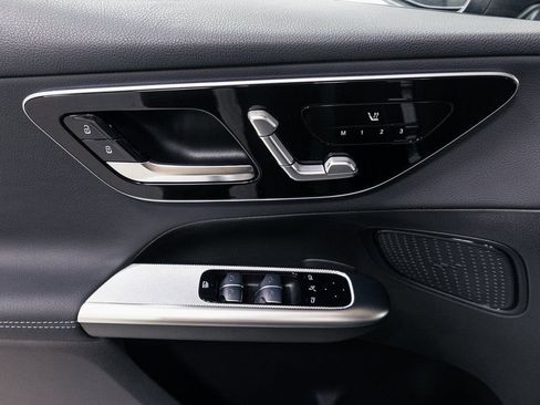 Certified 2026 Mercedes-Benz GLC 300 4MATIC image 6
