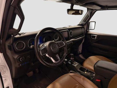 Used 2023 Jeep Wrangler Unlimited Sahara w/ Cold Weather Group image 8