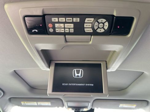 Used 2018 Honda Pilot Elite image 5