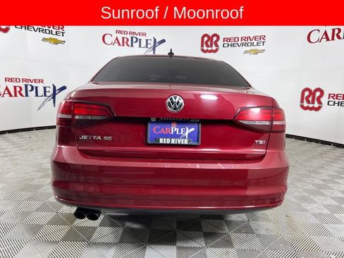 Used 2017 Volkswagen Jetta SE image 7
