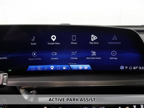 Used 2024 Cadillac Lyriq Luxury RWD image 6