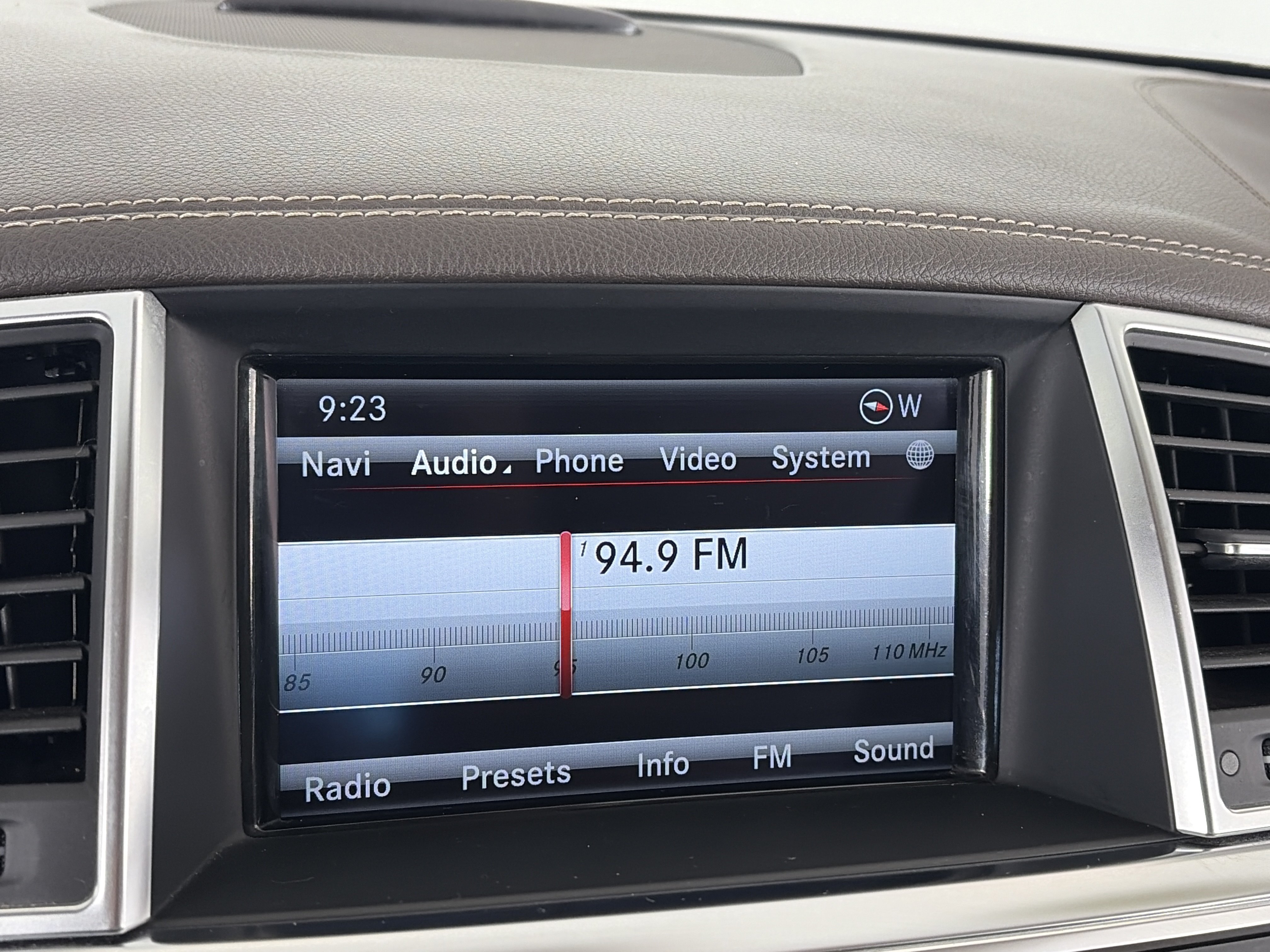 Used 2013 Mercedes-Benz GL 450 4MATIC image 21