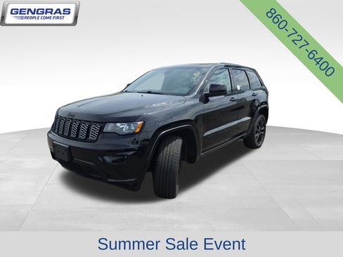 Used 2022 Jeep Grand Cherokee Laredo X AWD/4WD image 4
