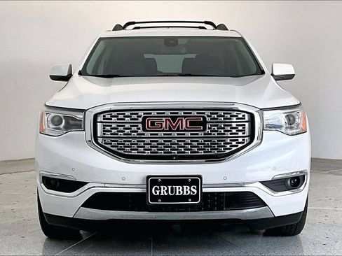 Used 2017 GMC Acadia Denali w/ Technology Package AWD/4WD image 3