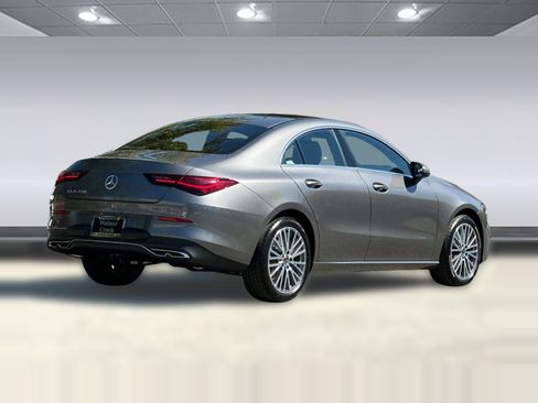 Used 2026 Mercedes-Benz CLA 250 image 9
