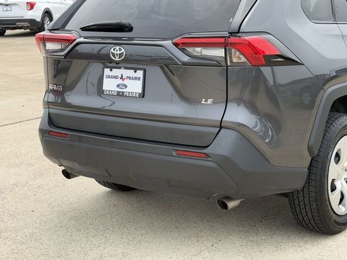 Used 2023 Toyota RAV4 LE FWD image 8